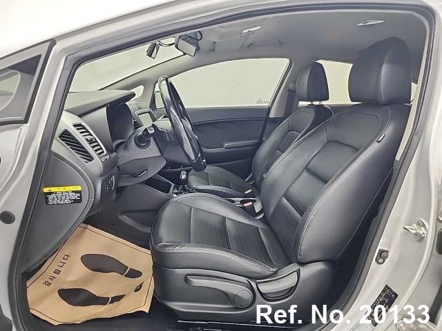  Kia / K3 Stock No. 20133